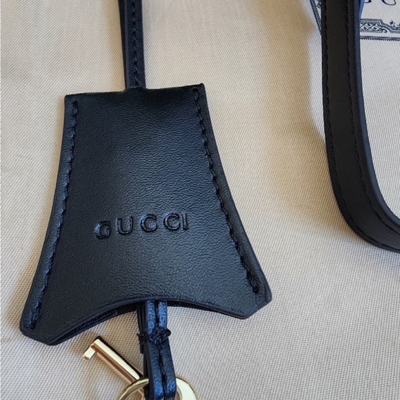Gucci Supreme Small Padlock Purse - Picture 4 of 12